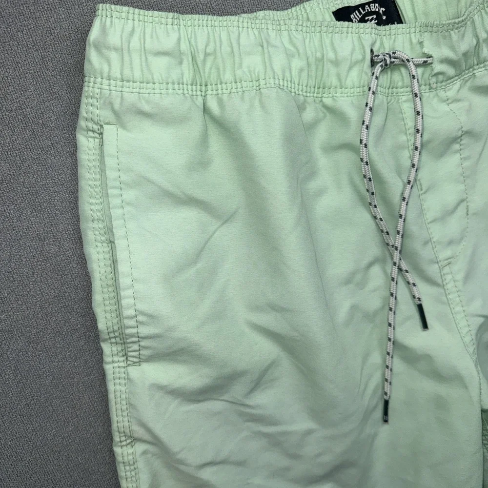 Men's Billabong All Day Layback‎ Shorts Trunks Small Pistacio Short Length
